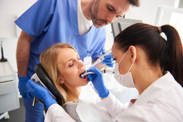 Best Tooth Extraction  in Pleasant Hill, IA